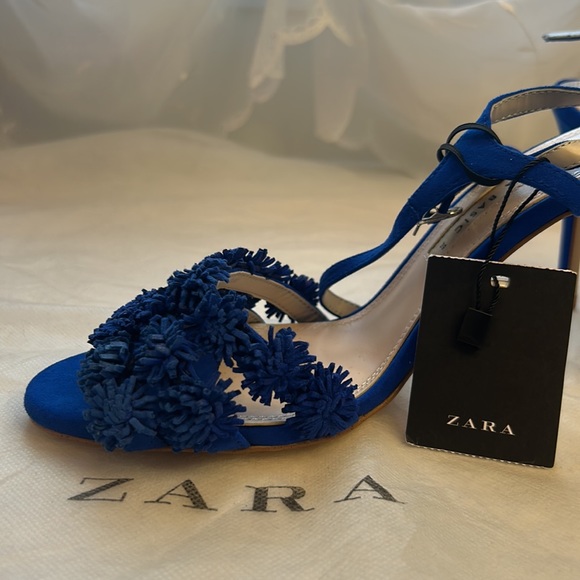 Zara suede Floral High Heel Sandals - Picture 10 of 10